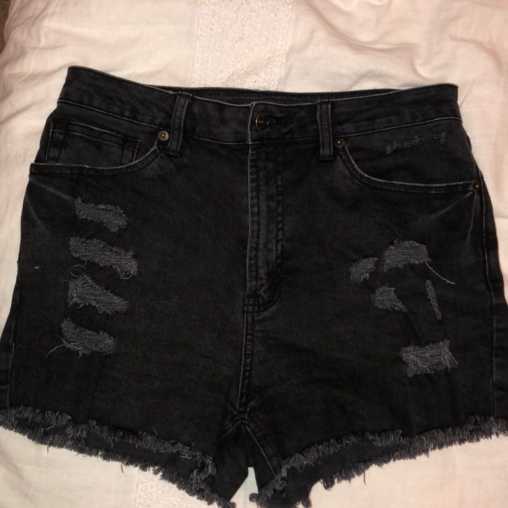 Just USA black jean shorts